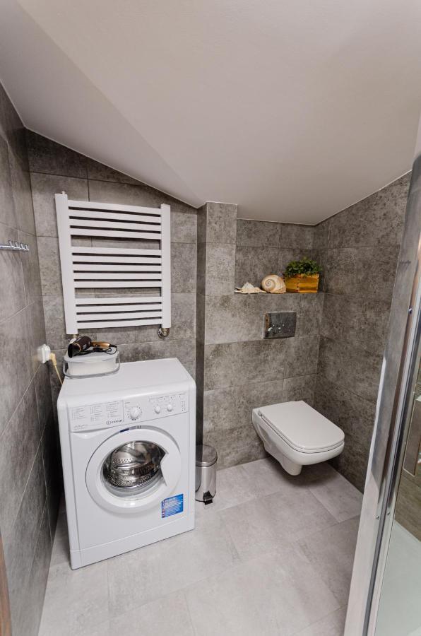 Bronowicka Premium Apartment - 52M2 With Private Parking Krasków Eksteriør bilde