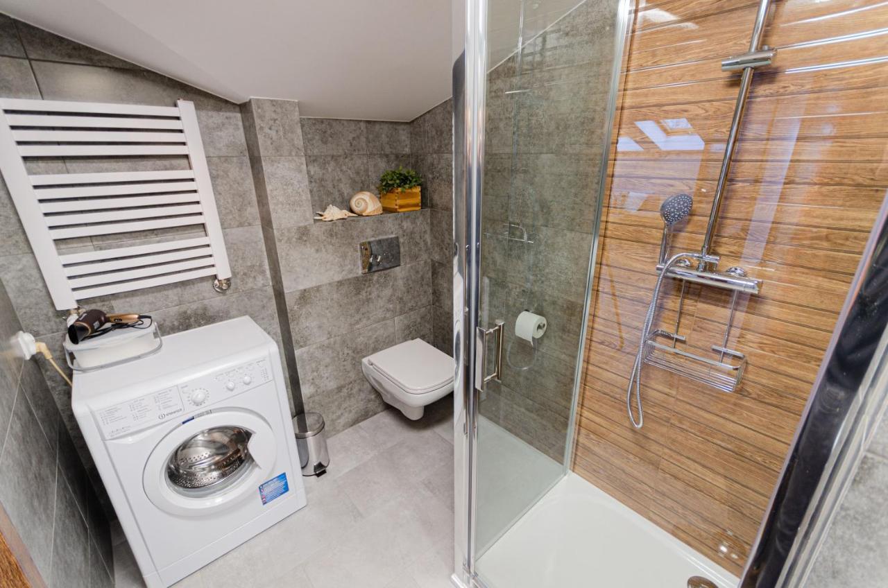 Bronowicka Premium Apartment - 52M2 With Private Parking Krasków Eksteriør bilde