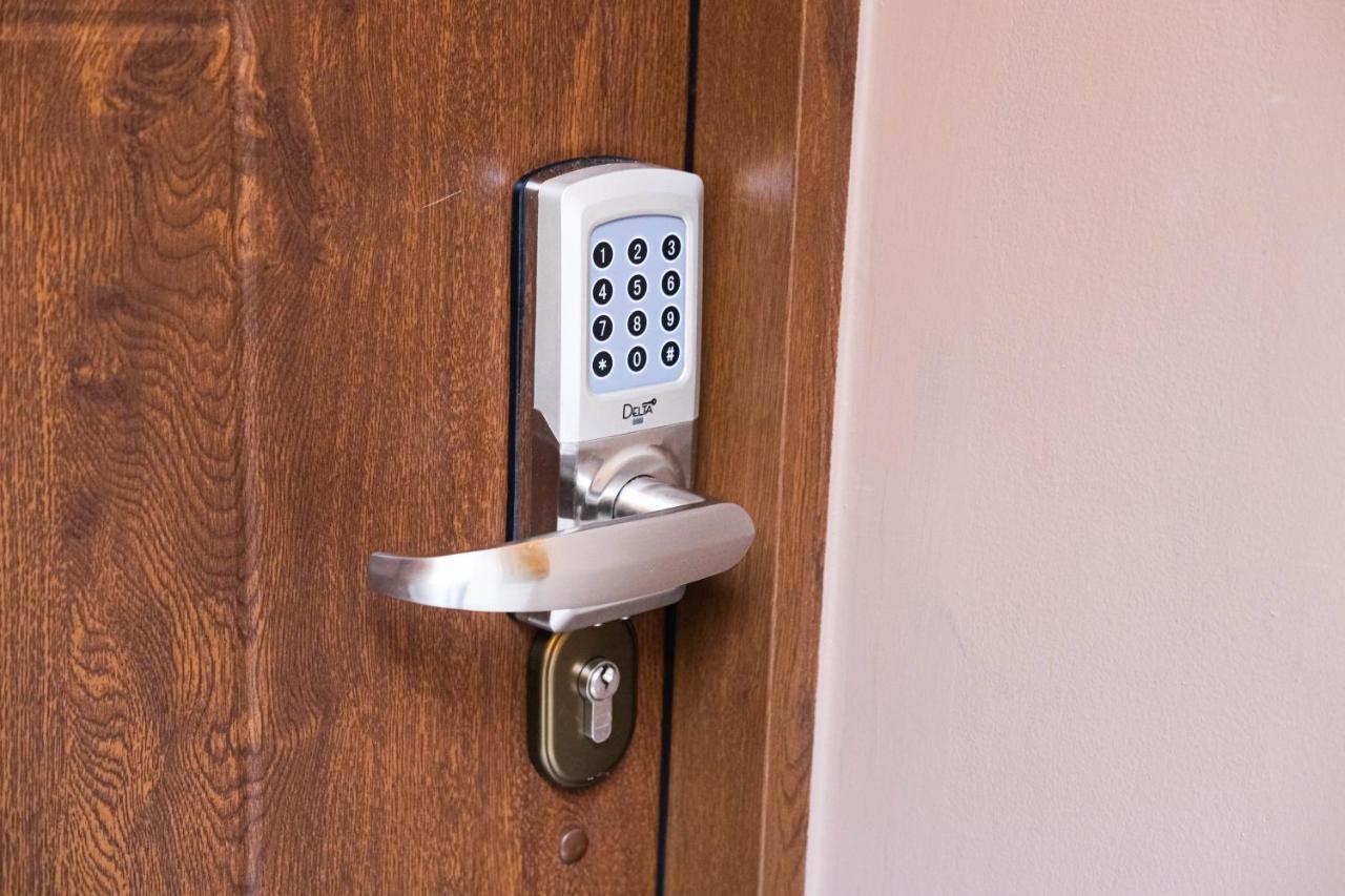 Bronowicka Premium Apartment - 52M2 With Private Parking Krasków Eksteriør bilde